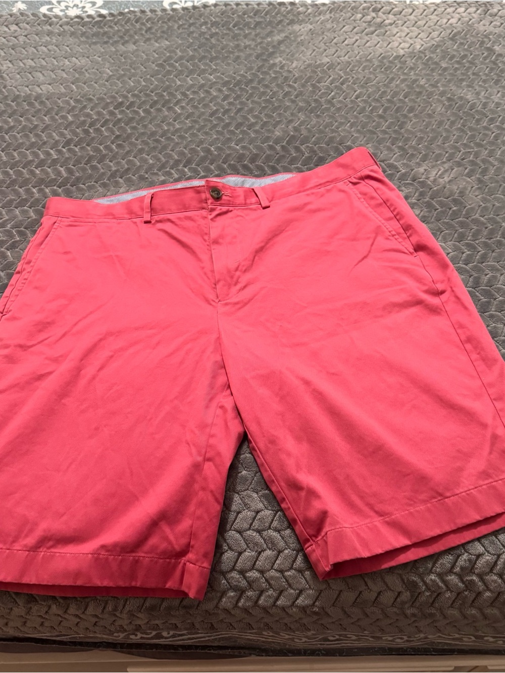 Brooks Brothers Coral Flat-Front Men’s Shorts